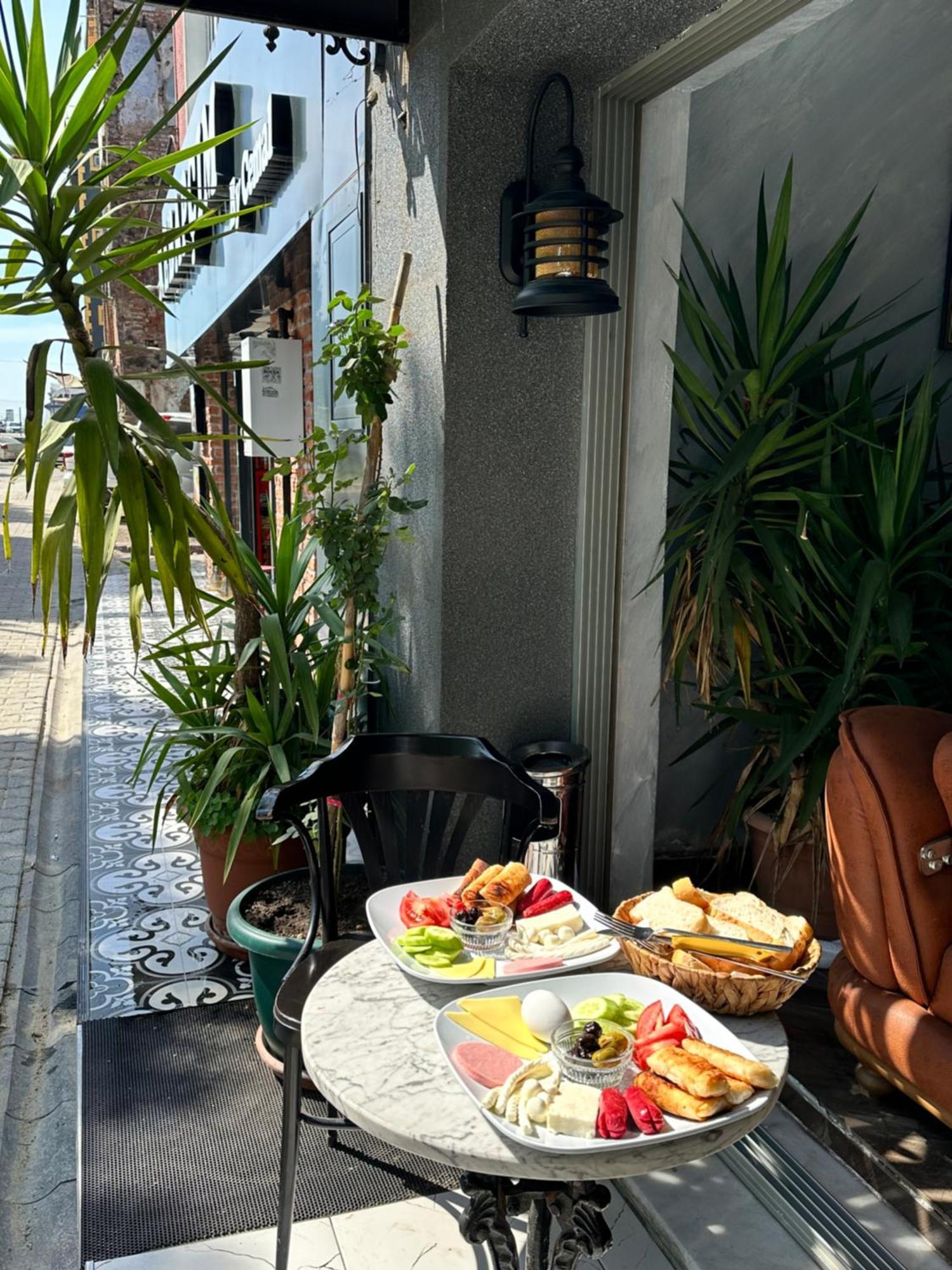 Avrasyaqueen Hotel Istanbul Exteriör bild